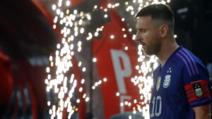 MESSI-PERU
